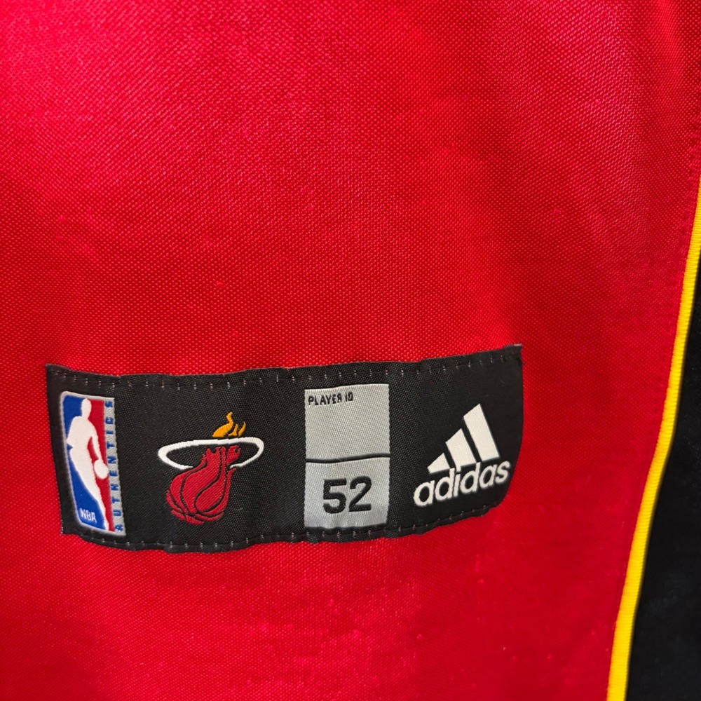Adidas Miami Heat LeBron James Jersey Mens 52 XL Red NBA Swingman #6 - Picture 2 of 6